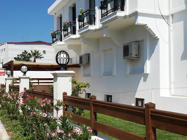 Nemrut Bay Otel Yenifoca Εξωτερικό φωτογραφία